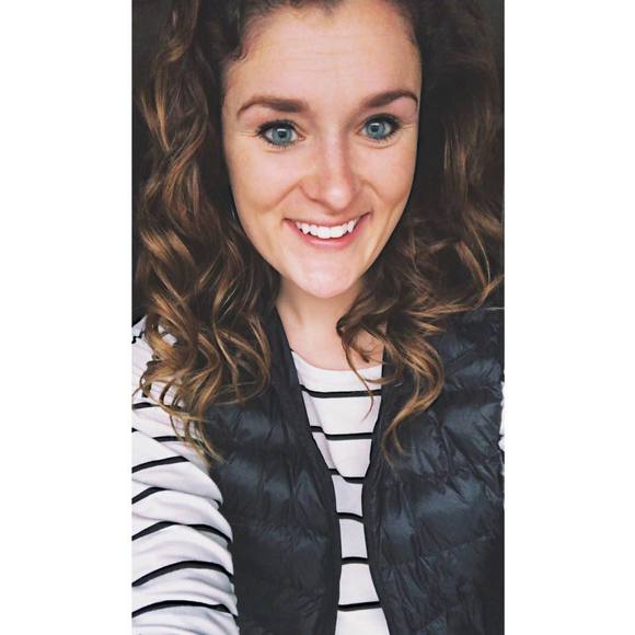 Meet your Posher, Laura - Picture 1 of 1